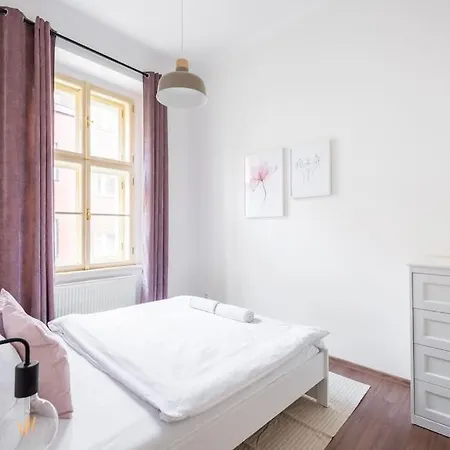 Side Apartman