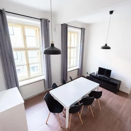 Διαμέρισμα Side Πράγα