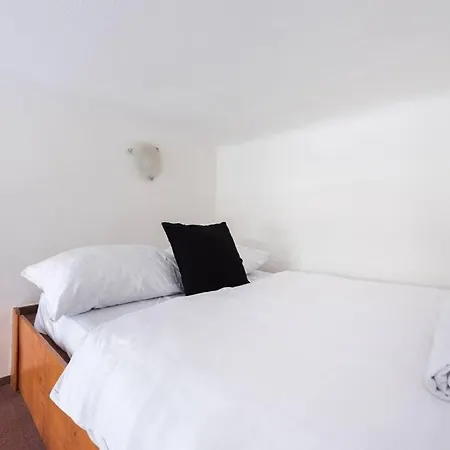 Apartment Side