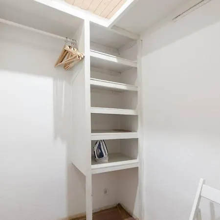Side Apartment